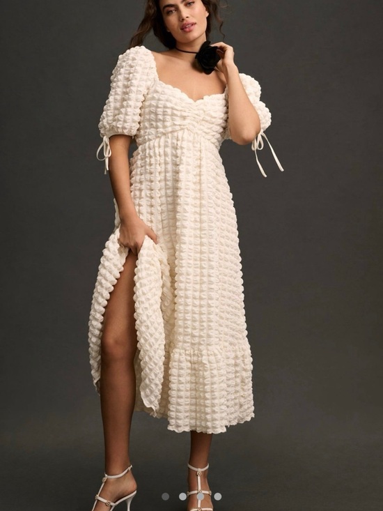 Endless Rose Dresses & Skirts - Endless Rose Cream Textured Puff-Sleeve Midi Dress